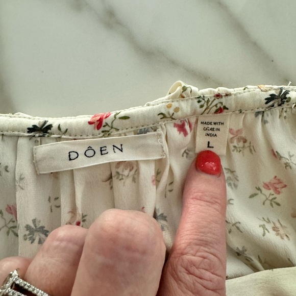 Doen Insbrook Midi Dress in Cottage Breeze Floral size Large - Picture 6 of 6